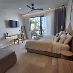 Panorama Studios & Apartments